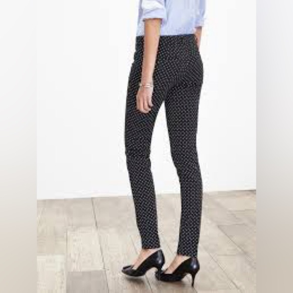 Banana Republic. Navy & White Sloan Pant. Size 0 petite.